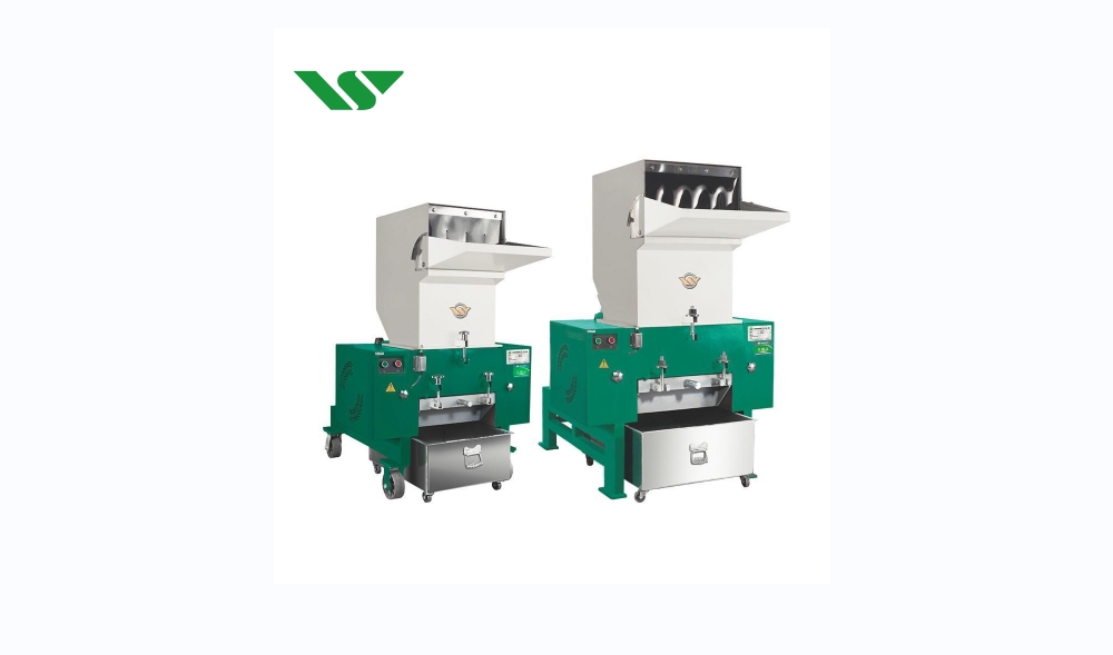 What's the Recycling Process of Plastic Crushers Machine?